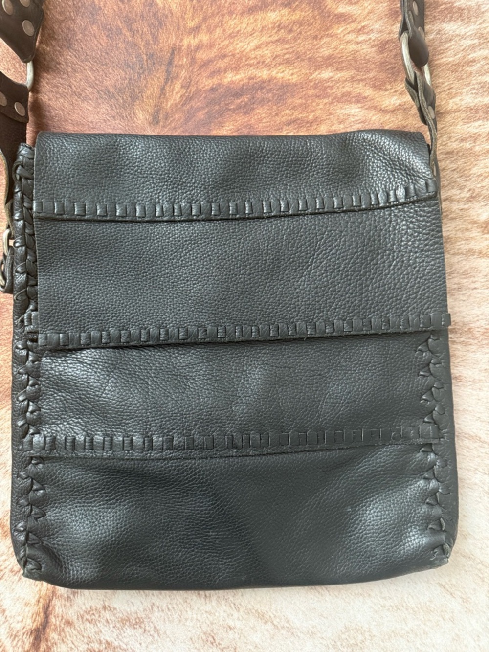 Vintage 90’s Tignanello crossbody leather messenger bag, boho, whipstitching